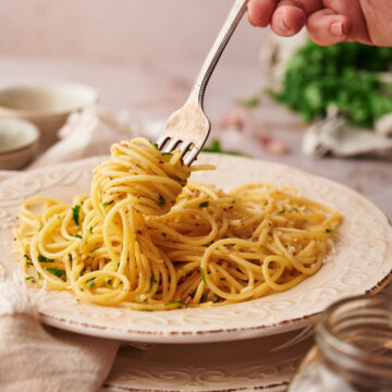 spaghetti aglio olio e peperoncino recipe