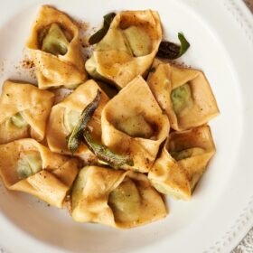 Tortelloni with ricotta filling