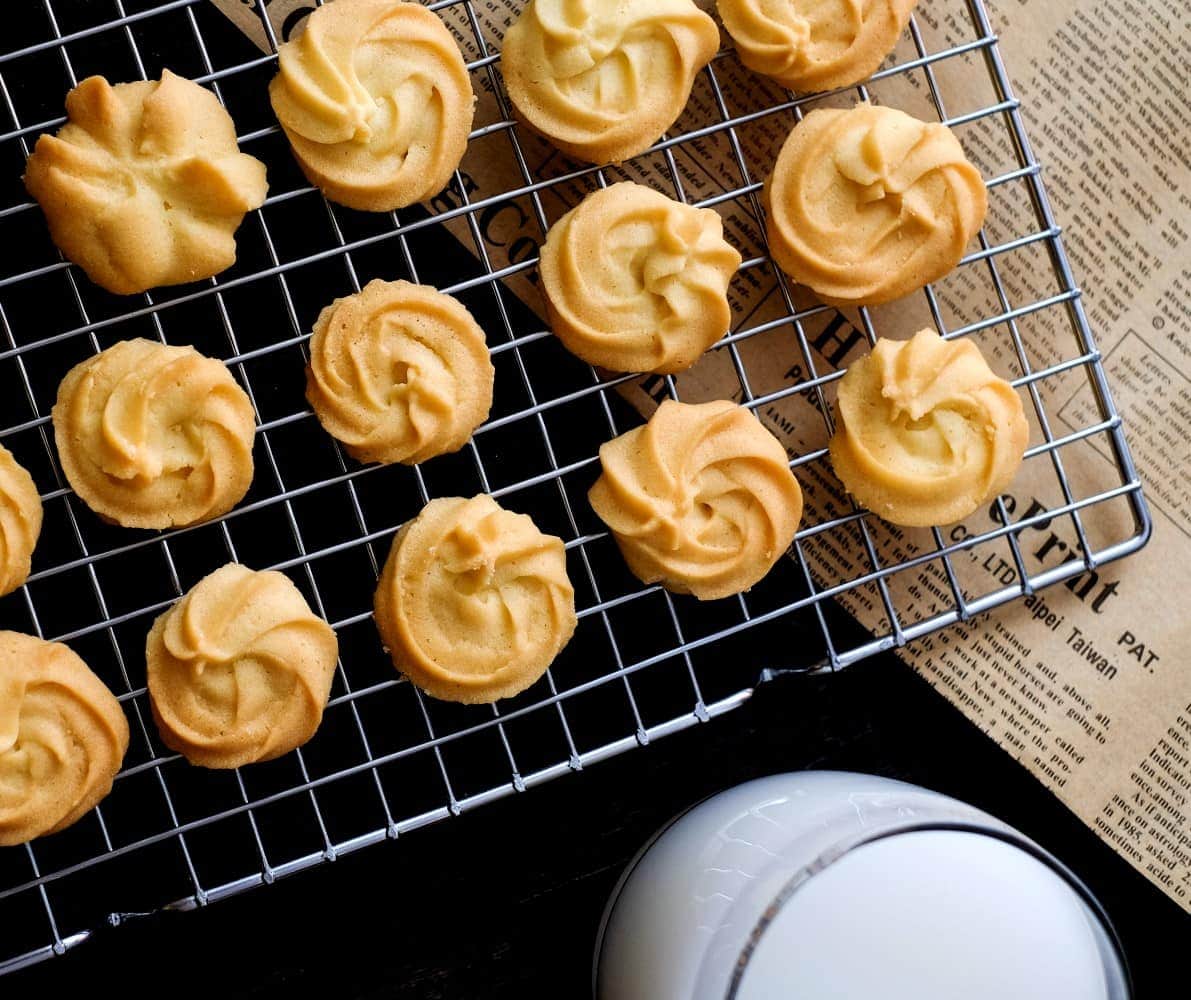 This authentic Italian butter cookie recipe only needs a few hours of preparation.